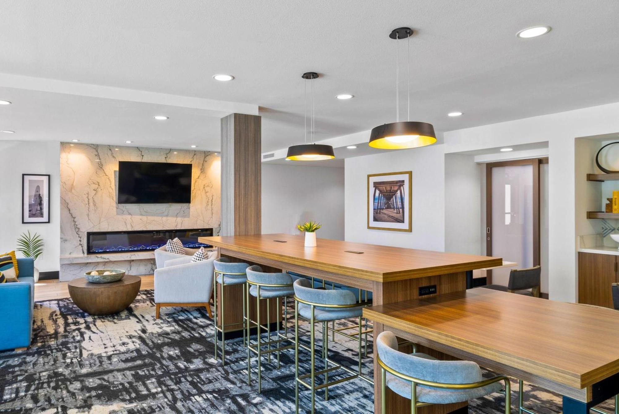 La Quinta Inn & Suites By Wyndham Santa Cruz Eksteriør billede